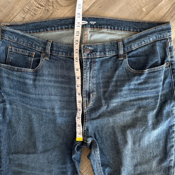 Old Navy boyfriend mid-rise denim jeans size 16 - Picture 4 of 9